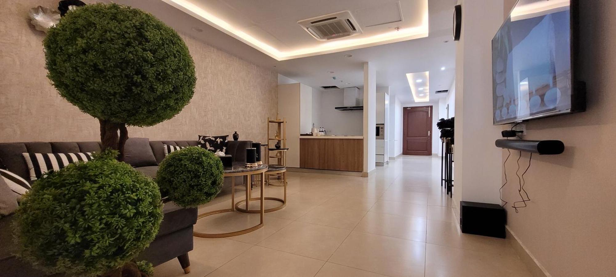 Goldcrest Luxury Apartments Lahore Buitenkant foto